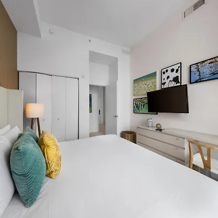 Wake Up To The Sound Of Waves In A Stylish Condo In A Luxury Resort Hollywood Exterior photo