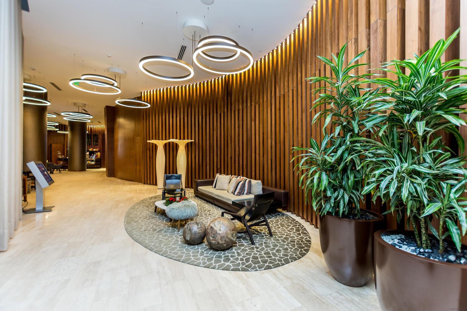 Wake Up To The Sound Of Waves In A Stylish In A Luxury * Hollywood